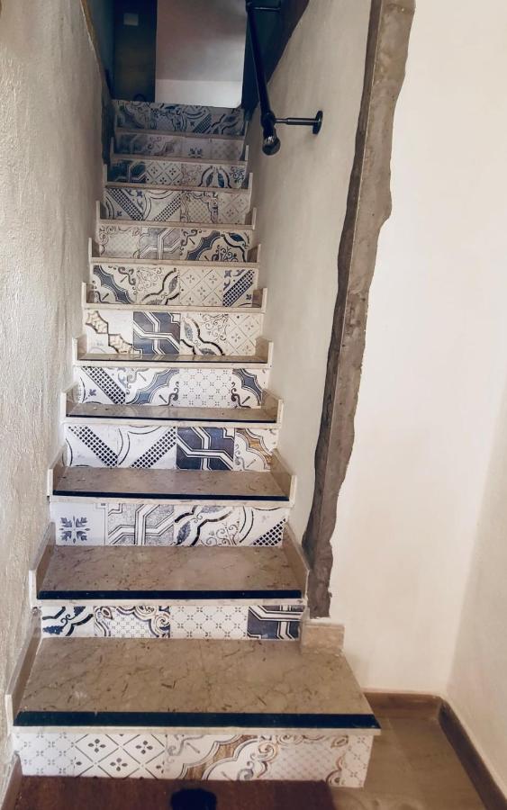 Casetta Poli- Appartamento Con Terrazza - Centro Storico Palermo Eksteriør billede